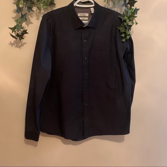 Van Heusen 1818 Men's Dress Shirt - Picture 1 of 13